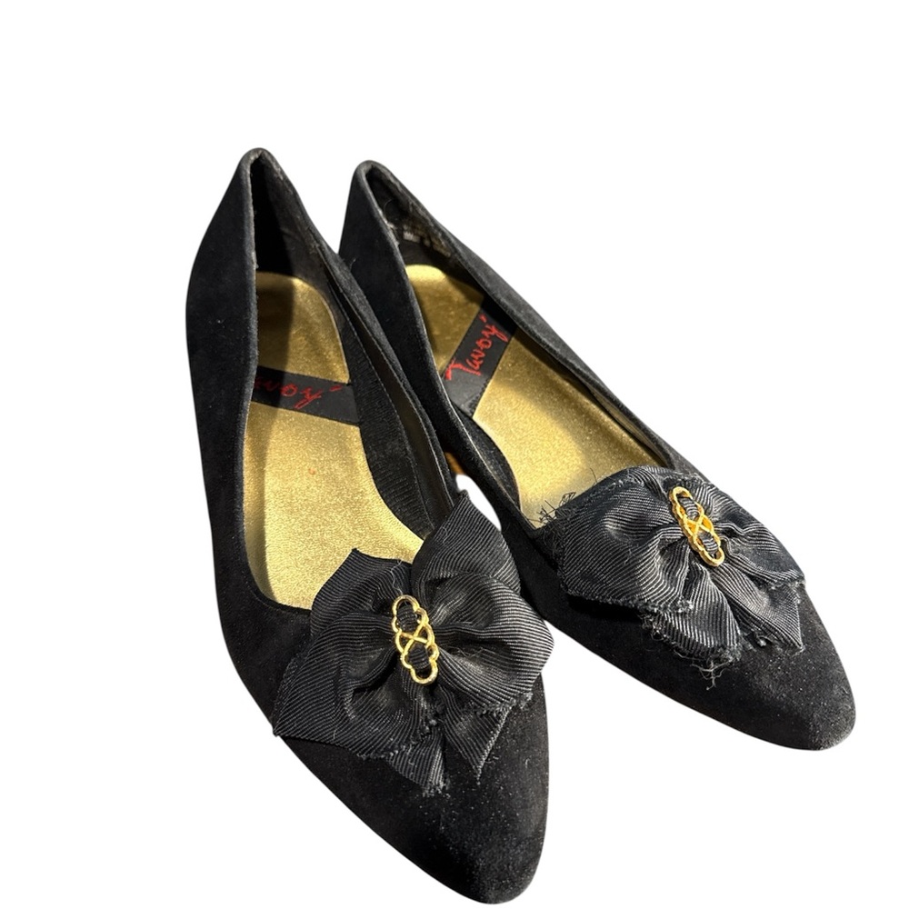 Vintage Black Suede Low Heeled Pumps with Bow Accent - Size 8 1/2